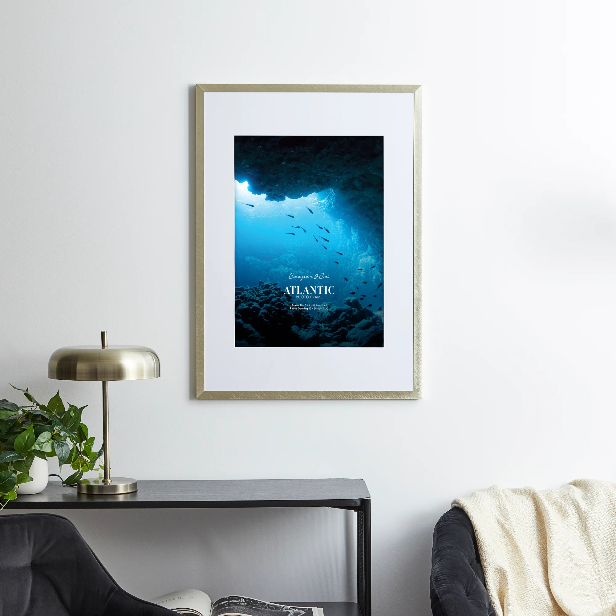 A1 Mat to A2 Boldline Metal Photo Frame - Image 11