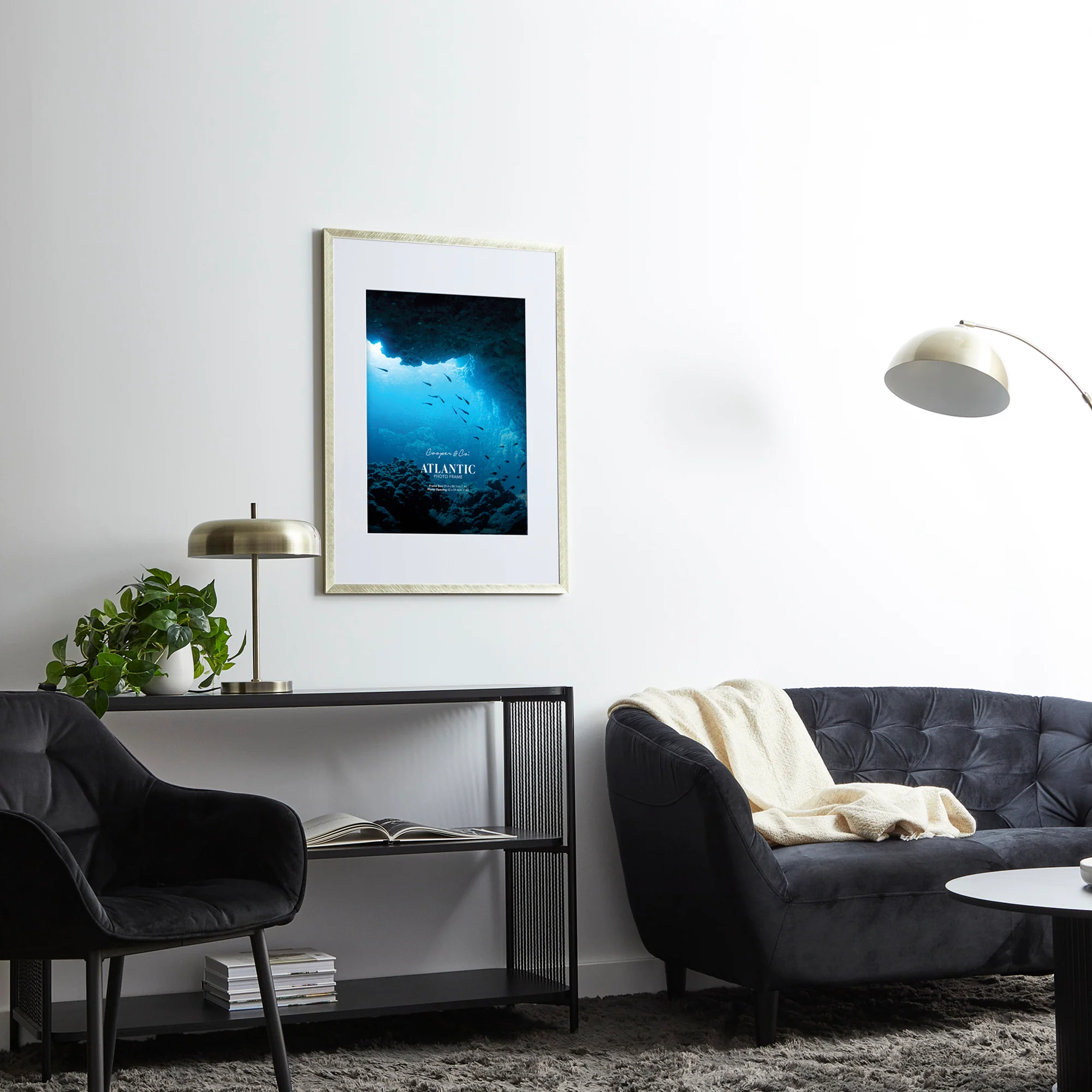 A1 Mat to A2 Boldline Metal Photo Frame - Image 16