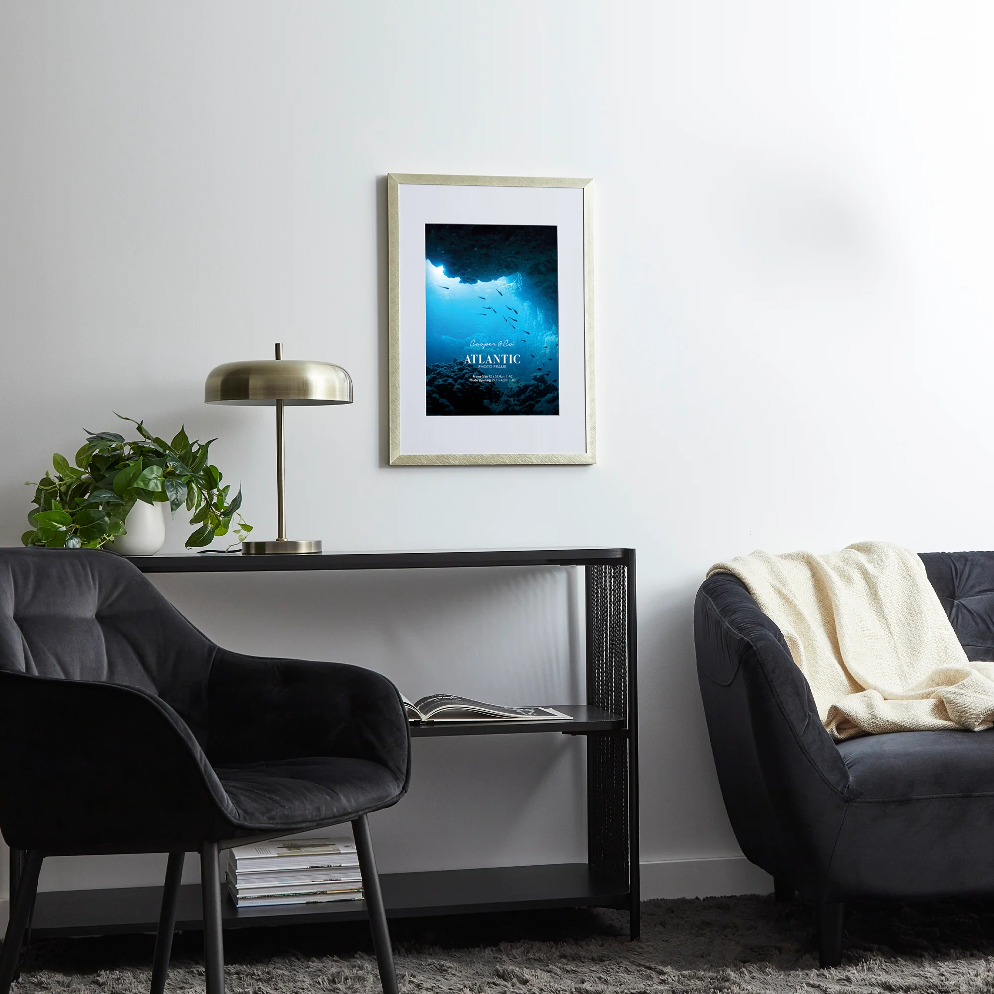 A2 Mat to A3 Boldline Metal Photo Frame - Image 16