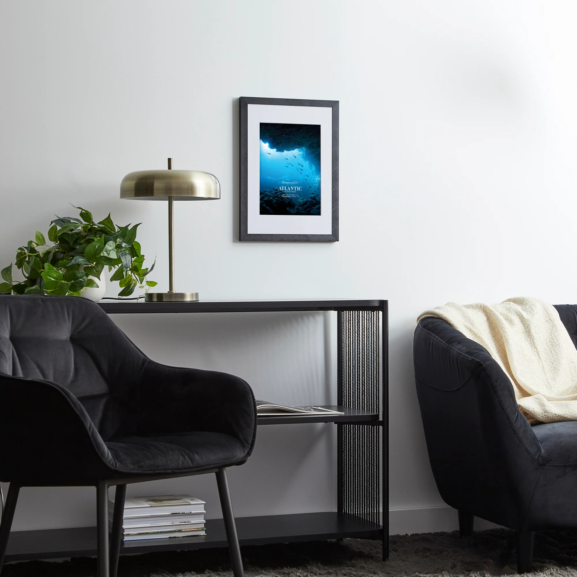 A3 Mat to A4 Boldline Metal Photo Frame - Image 6