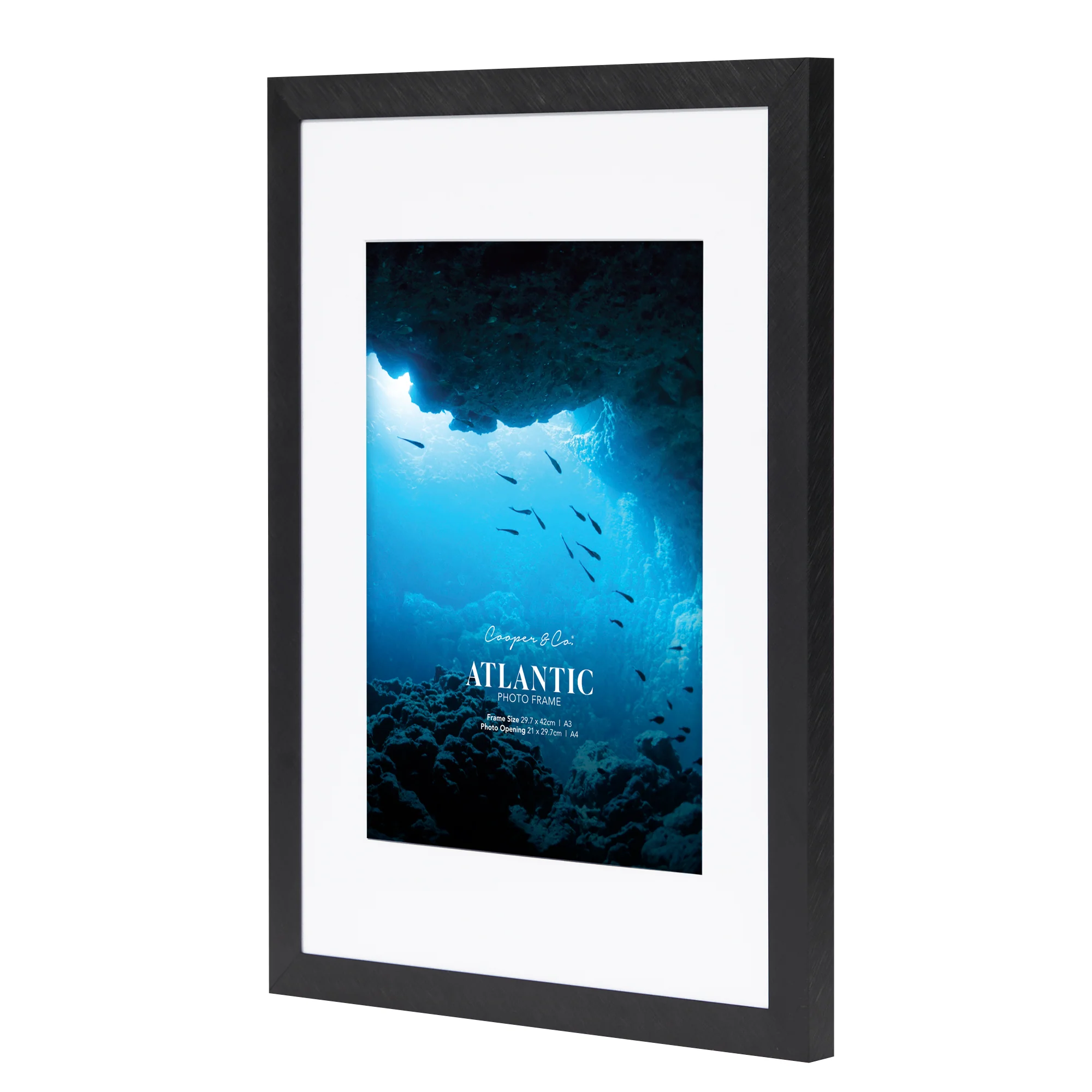 A3 Mat to A4 Boldline Metal Photo Frame - Image 8