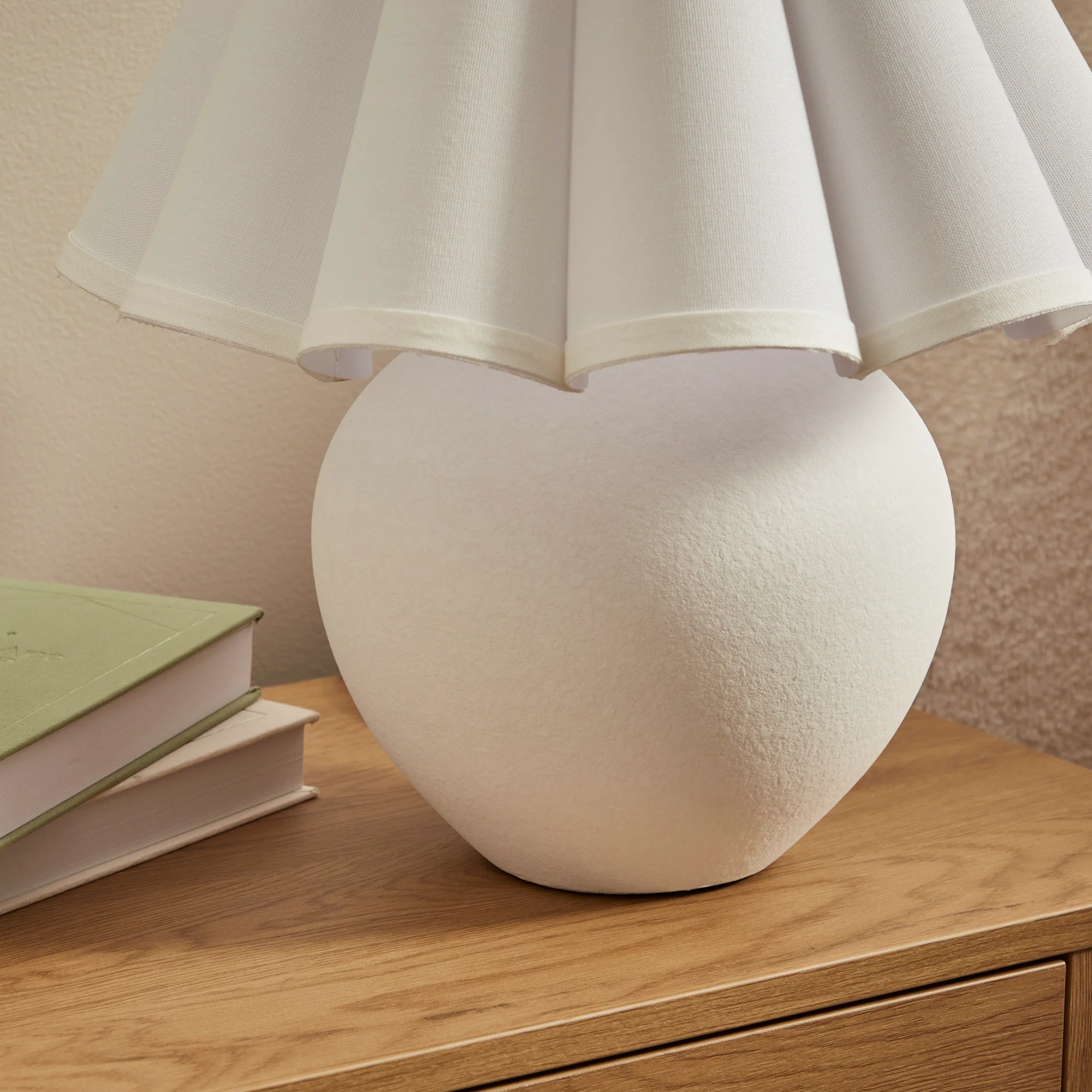 Amalie Table Lamp White - Image 6