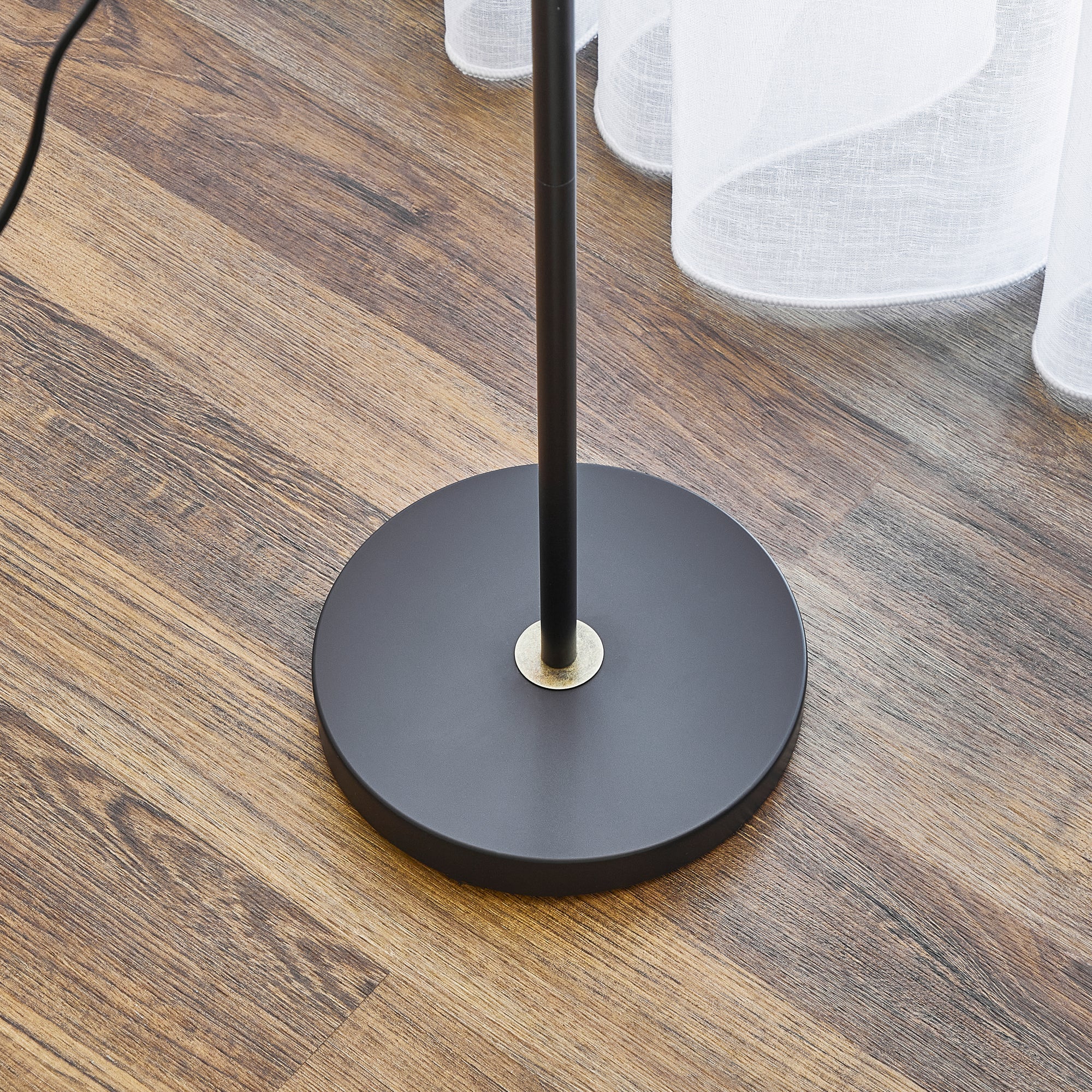 Avi Floor Lamp White - Image 17