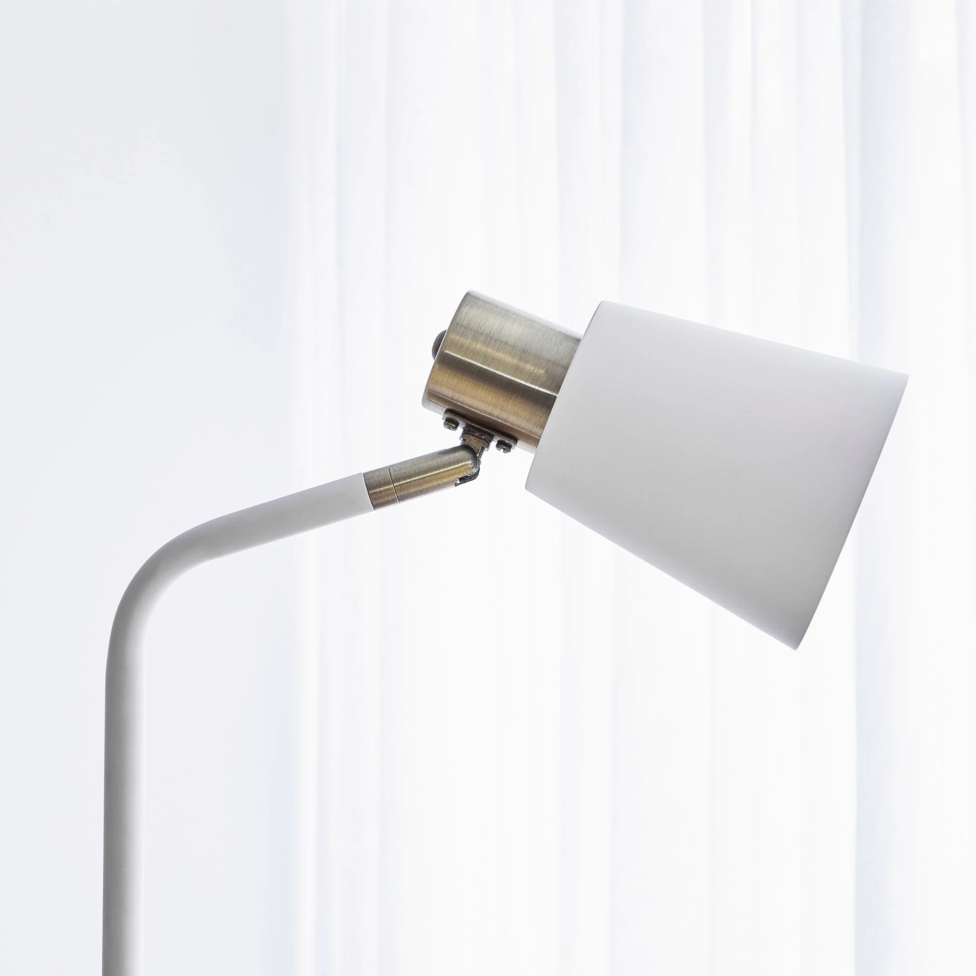 Avi Floor Lamp White - Image 6