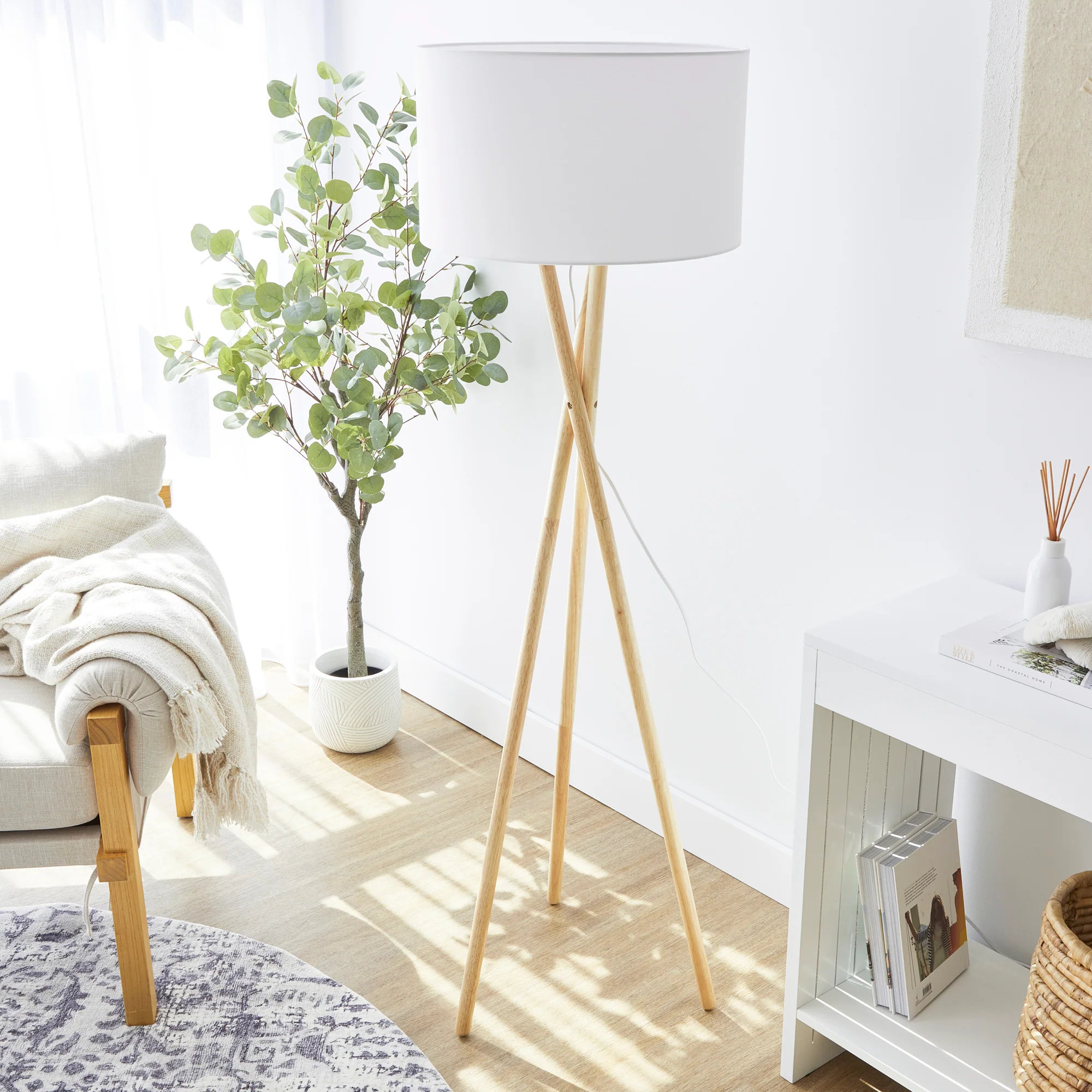 Byron Tripod Floor Lamp Natural - Image 4