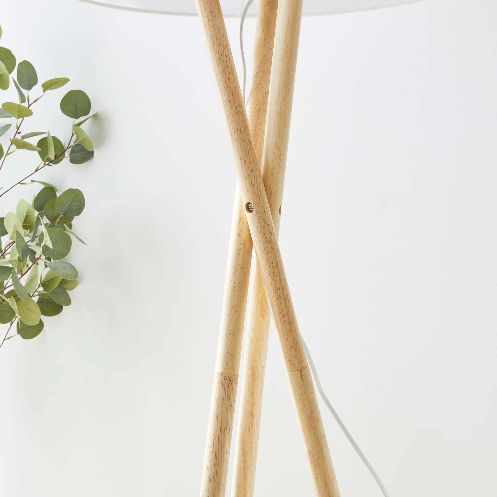 Byron Tripod Floor Lamp Natural - Image 8