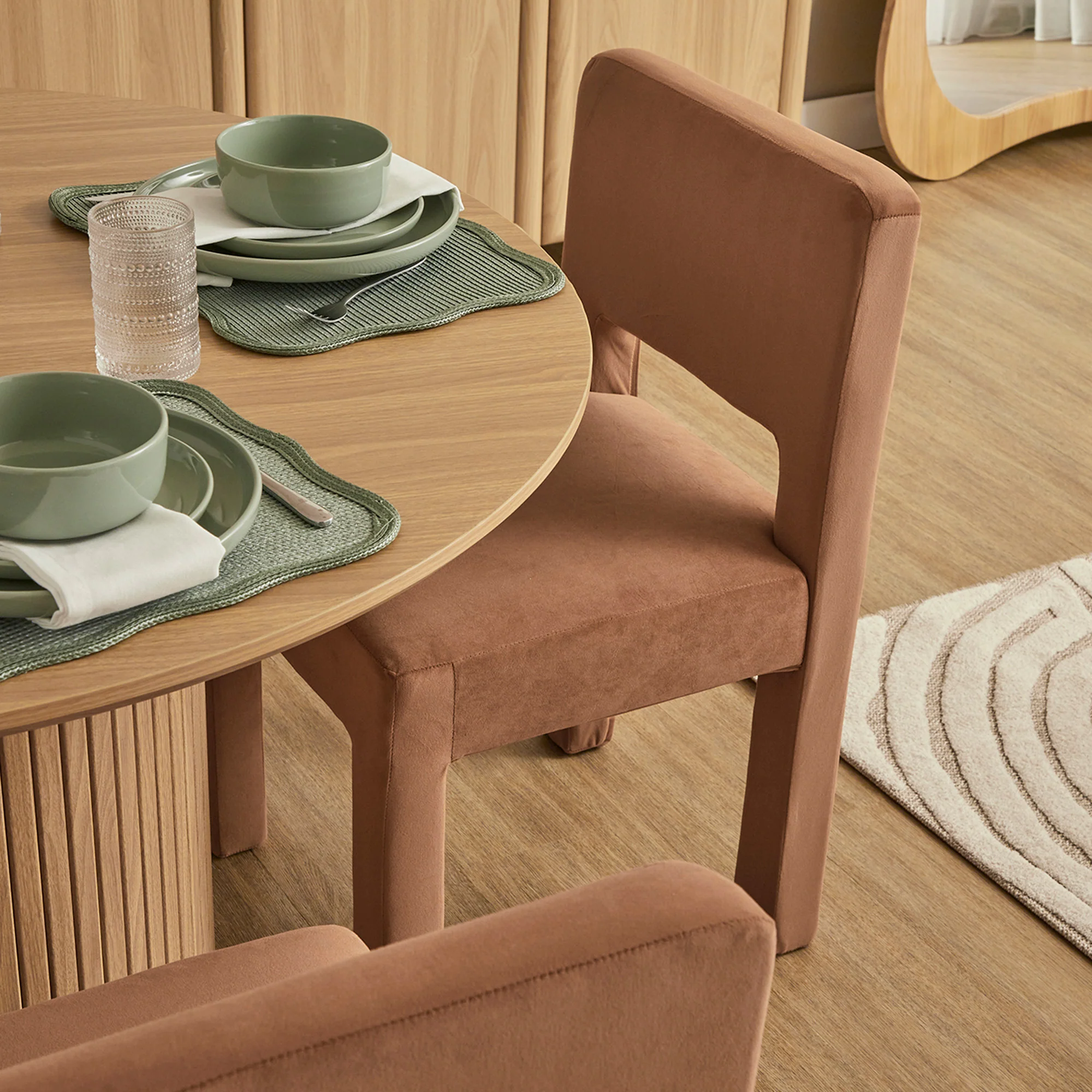 Claude Set of 4 Dining Chairs Rust Velvet - Image 4