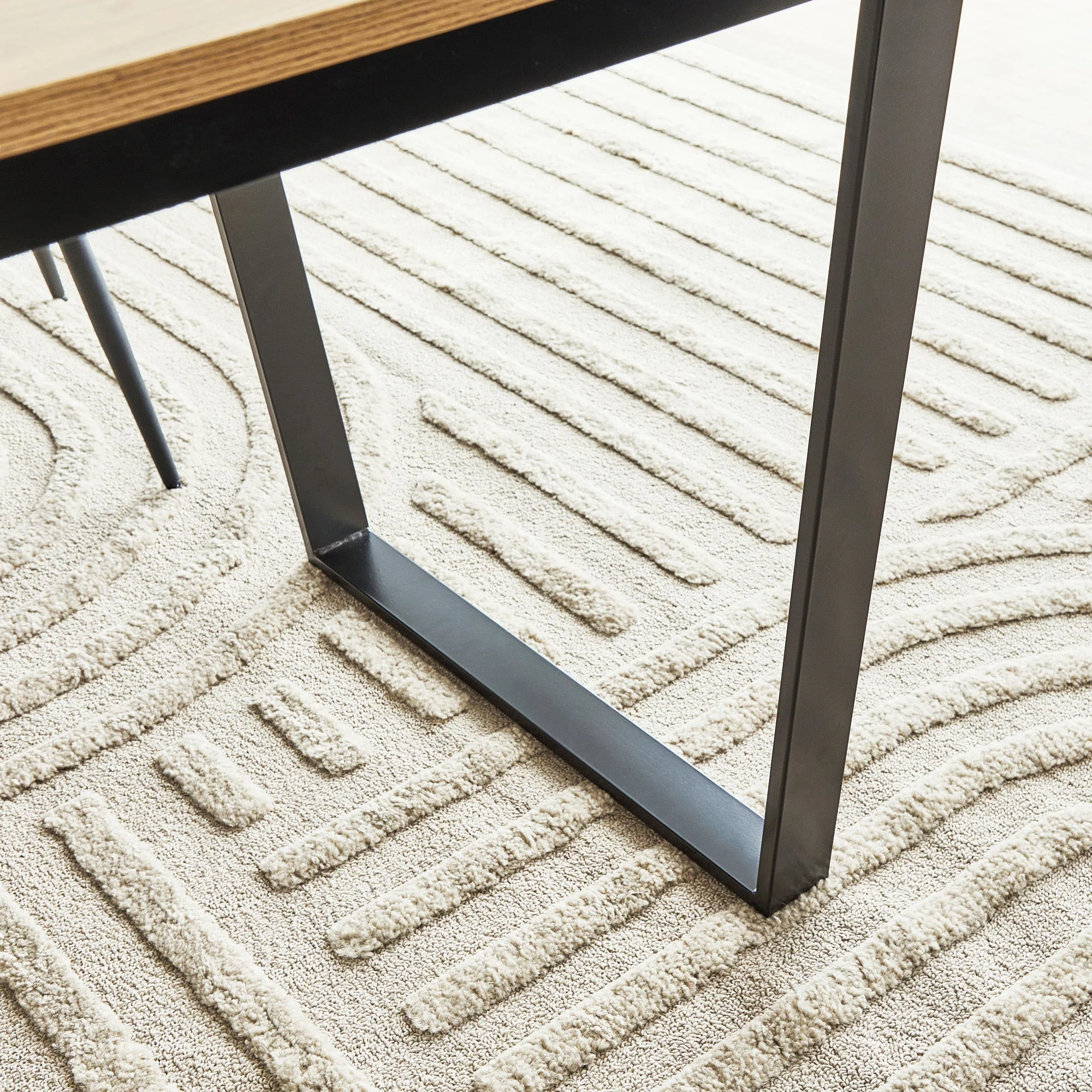 Arizona Dining Table Oak (160cm) - Image 7