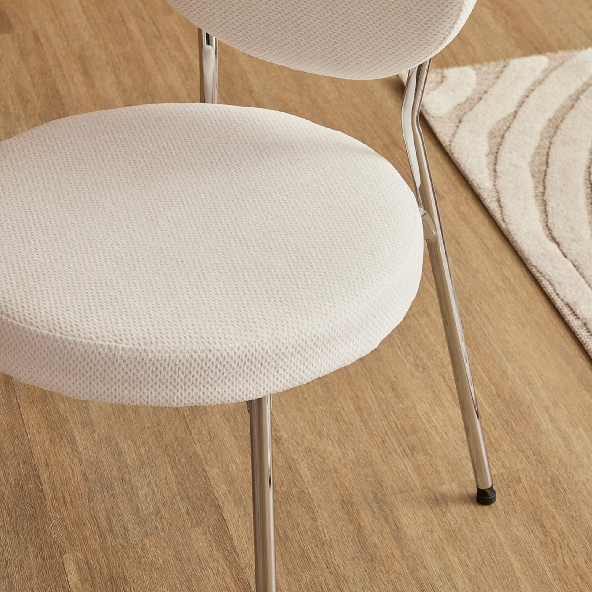 Dora Set of 4 Dining Chairs Chrome and Cream - Image 6