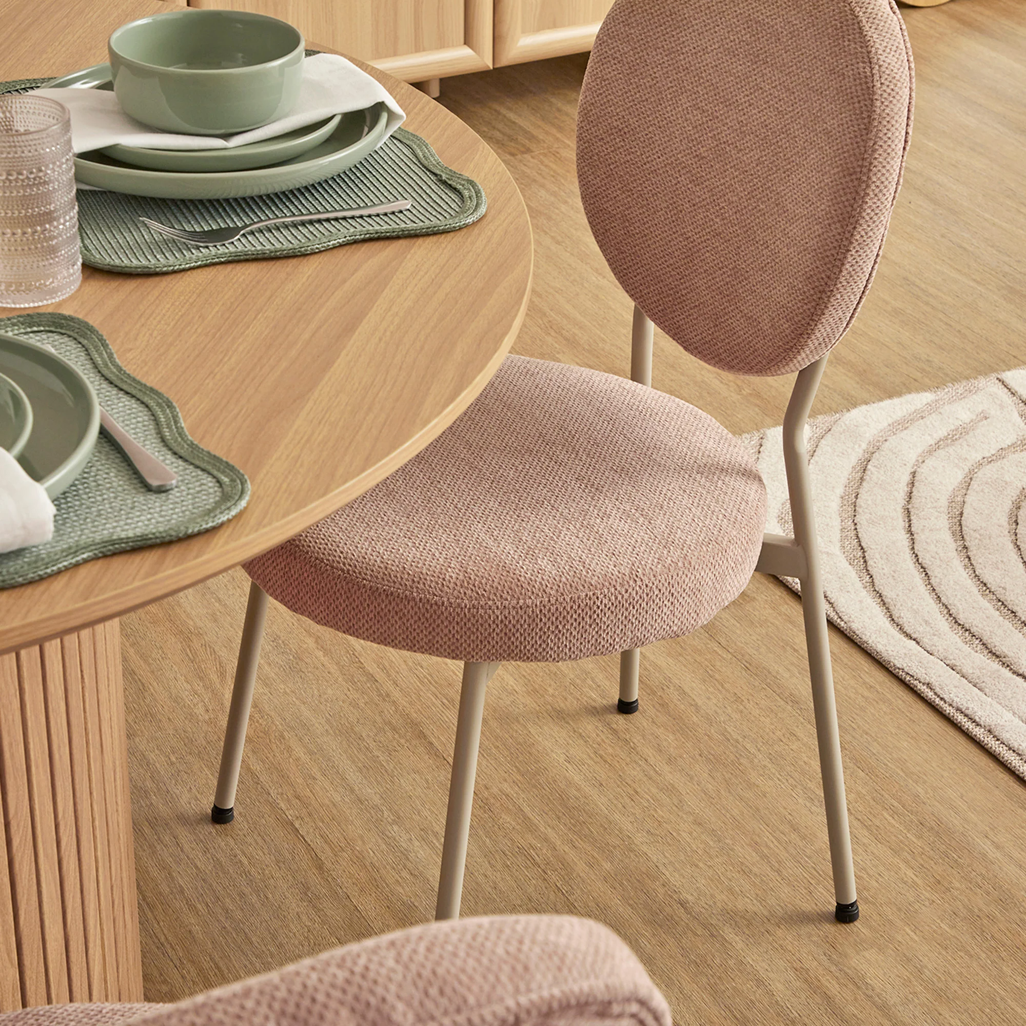 Dora Set of 4 Dining Chairs Pink and Grey - Image 4