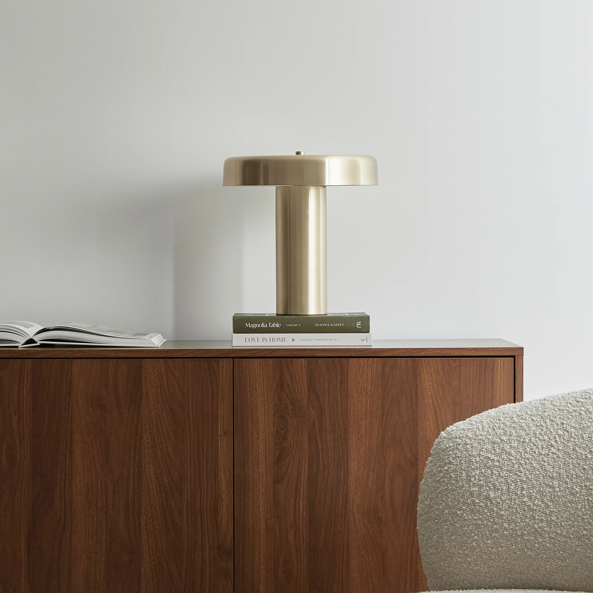 Eclipse Table Lamp Gold - Image 8