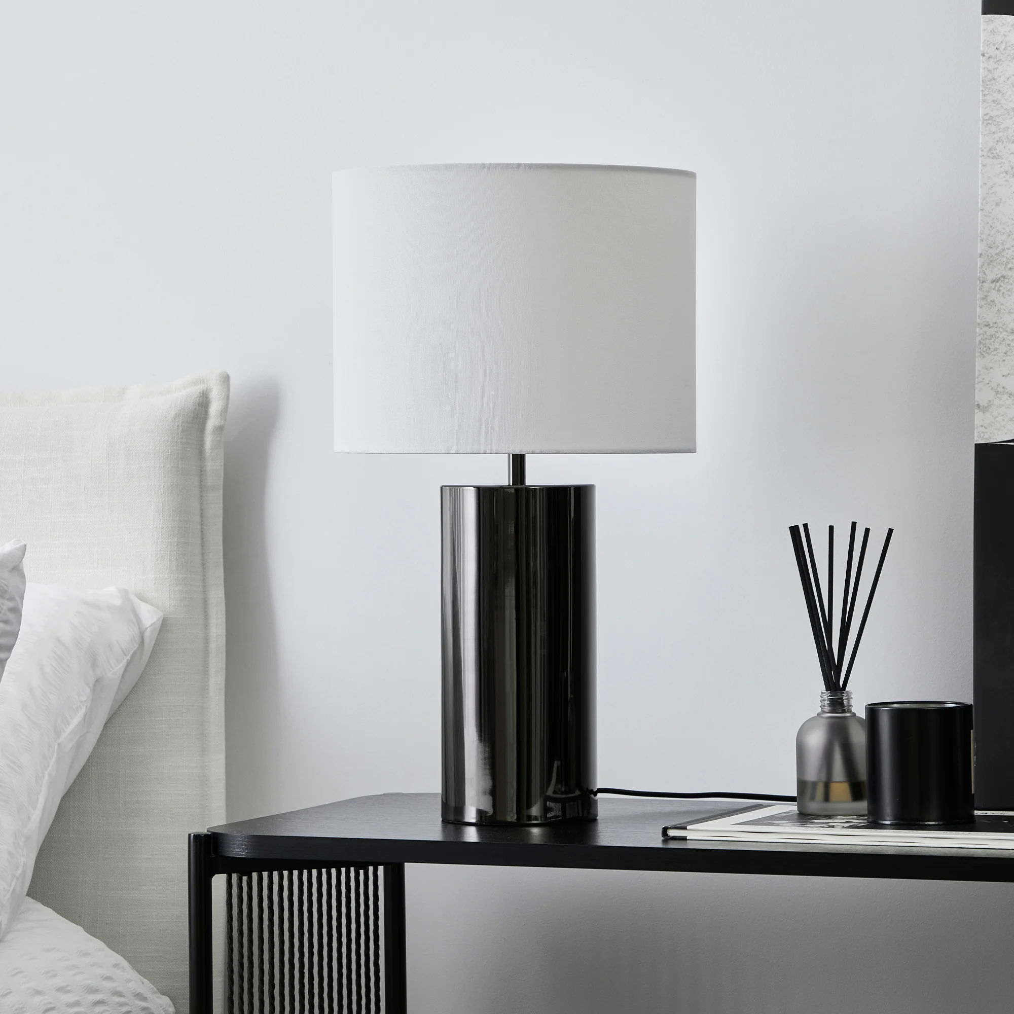Ezra Table Lamp Black - Image 2