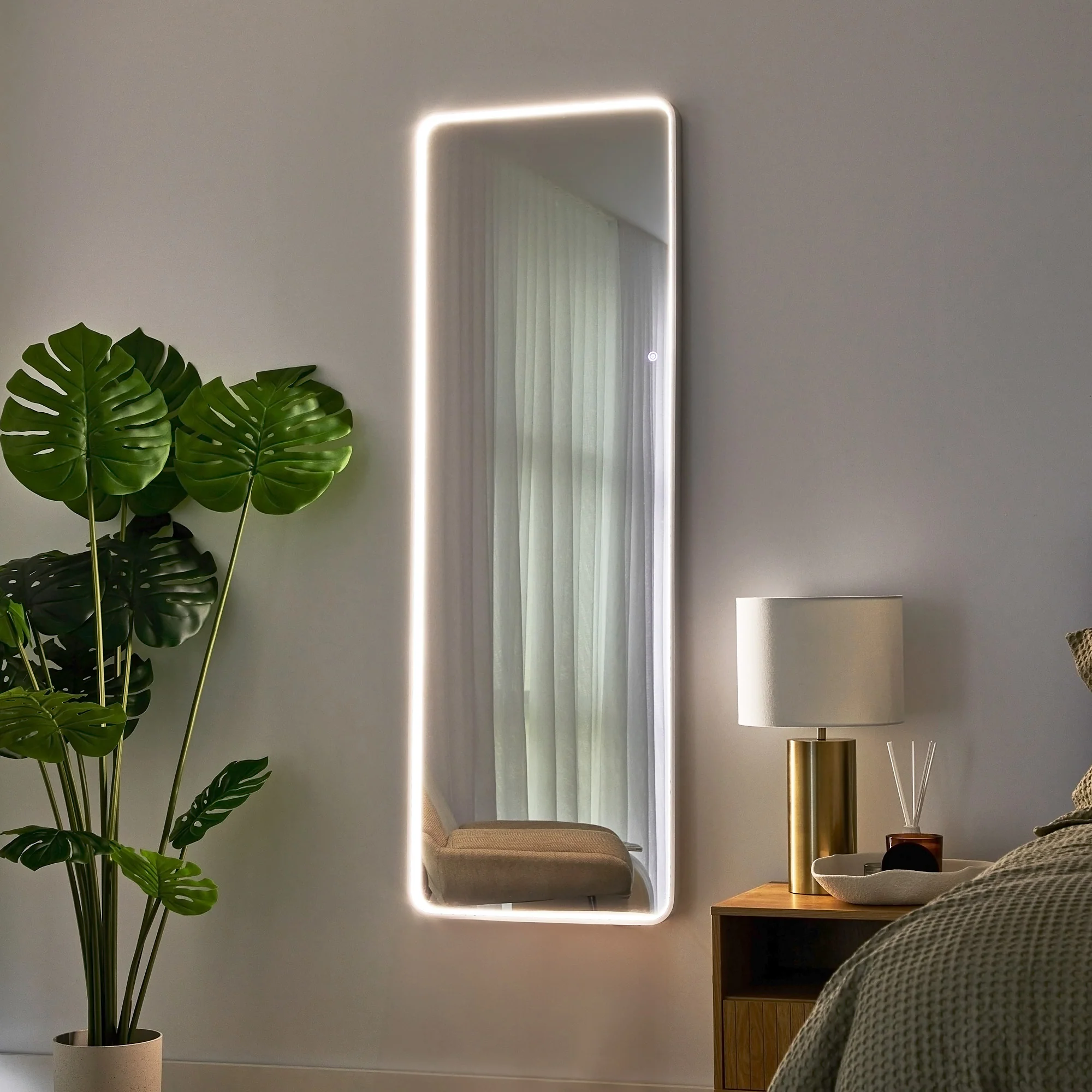 Front Illuminated 160cm LED Standing Mirror - Image 4