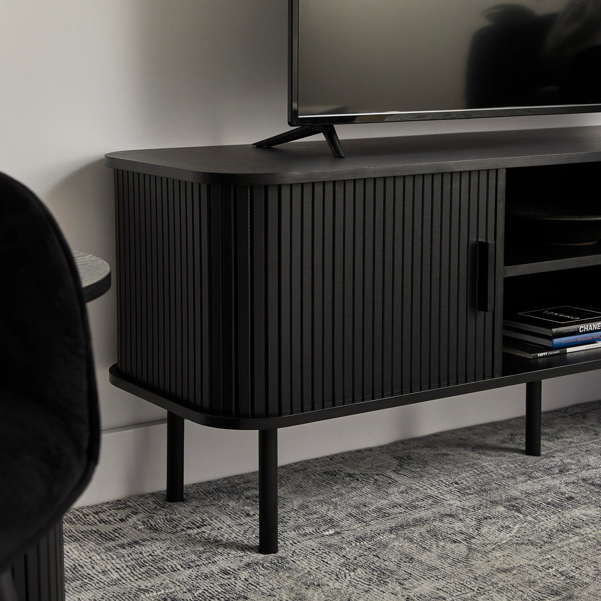 Haven Sliding Door Entertainment Unit Black (140cm) - Image 4