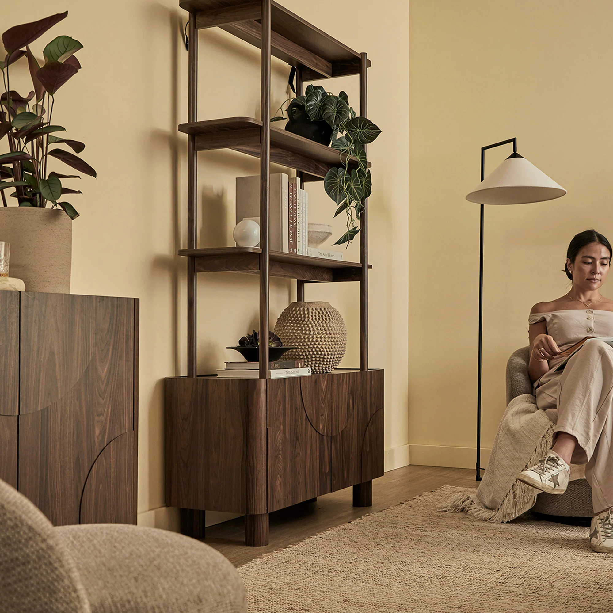 Iris Bookshelf Walnut - Image 8