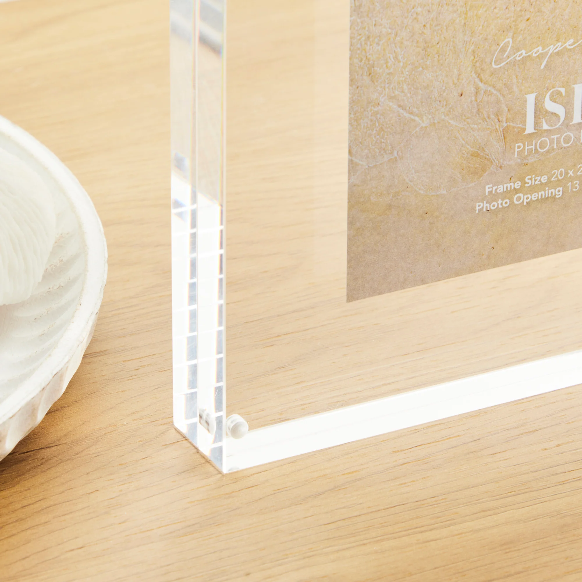 Isla 25x20cm Acrylic Photo Frame - Image 5
