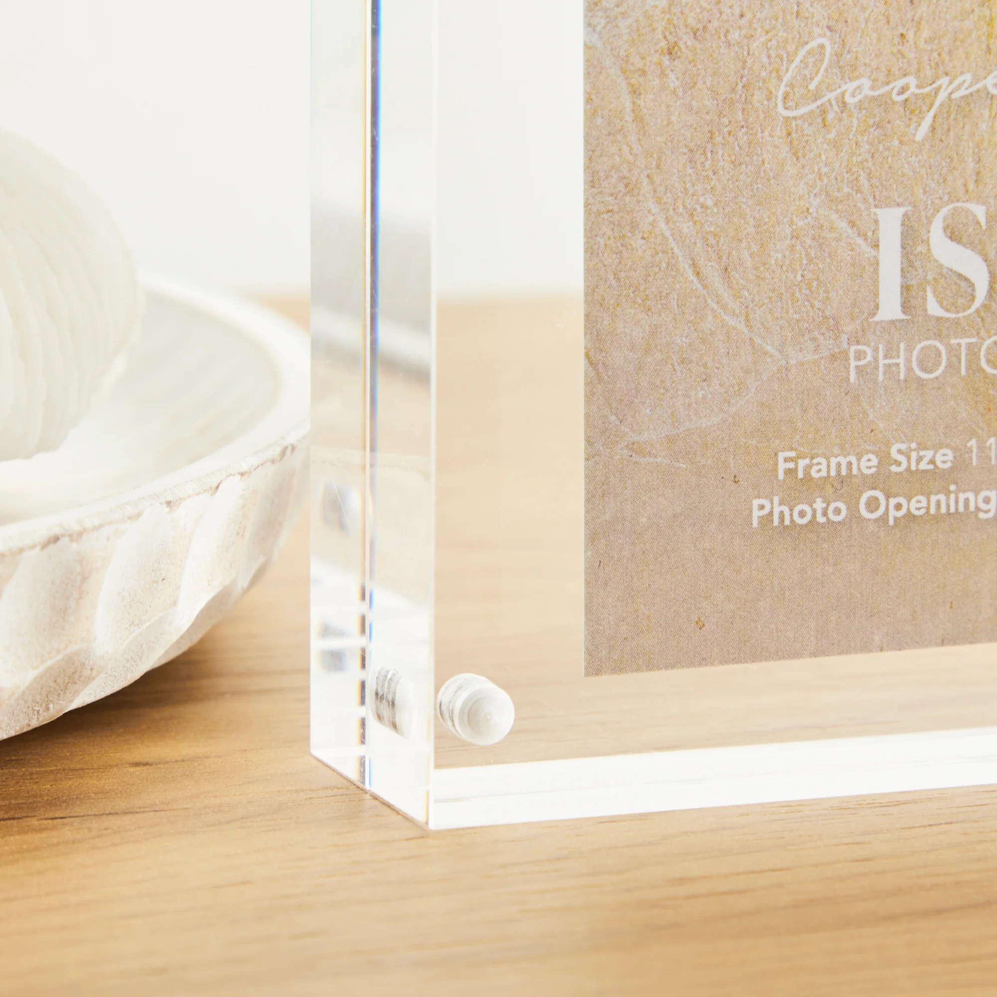 Isla Set of 2 15x11cm Acrylic Photo Frames - Image 5