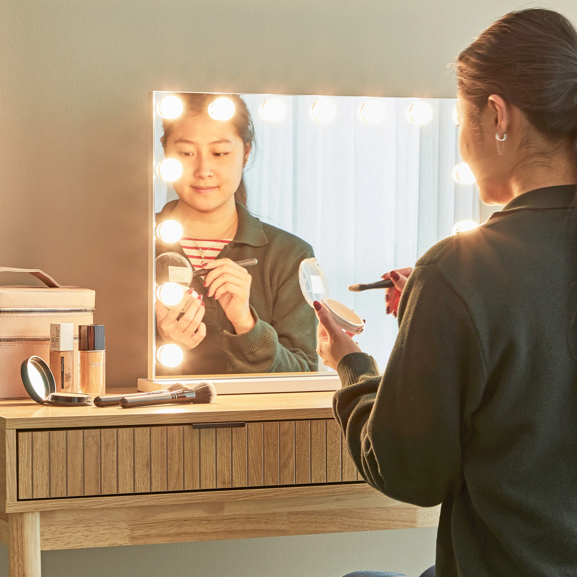 LED 58cm Medium Rectangle Vanity Mirror - Image 6