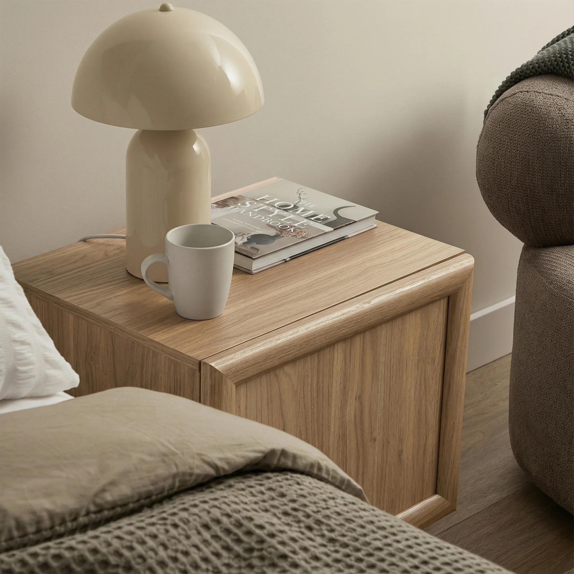 Linero Bedside Table Oak (Set of 2) - Image 7
