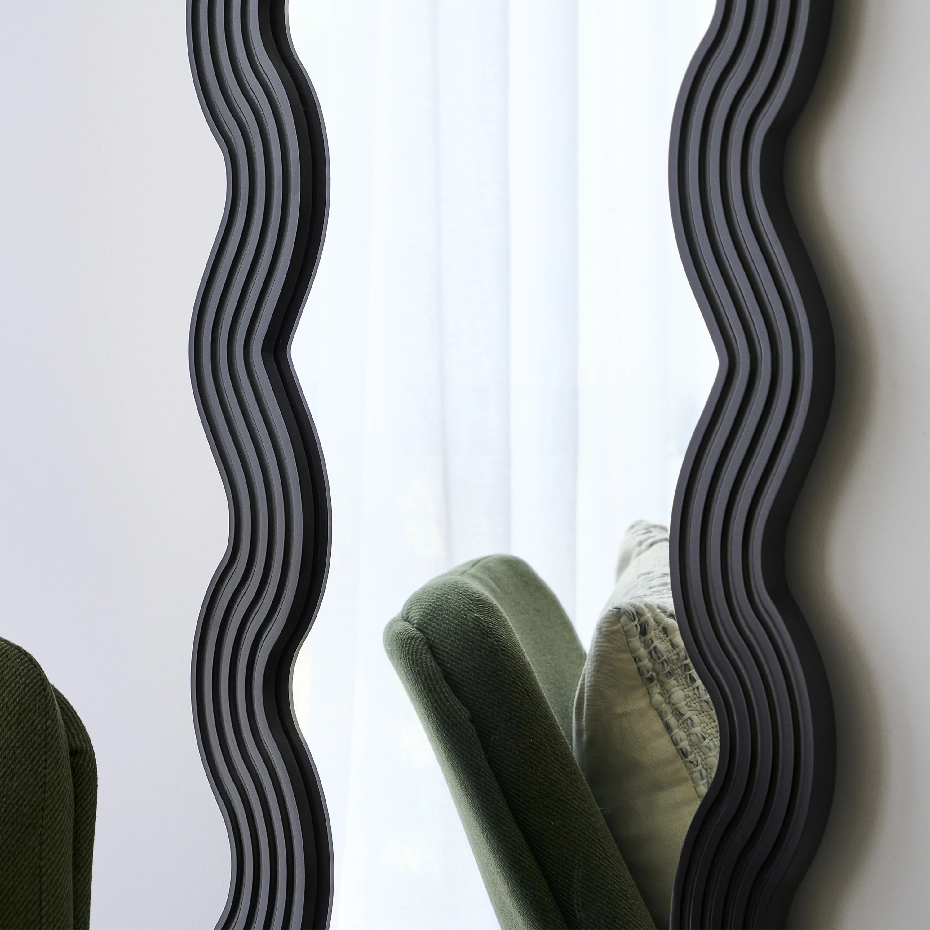 Lulu 160cm Floor Mirror Black - Image 4