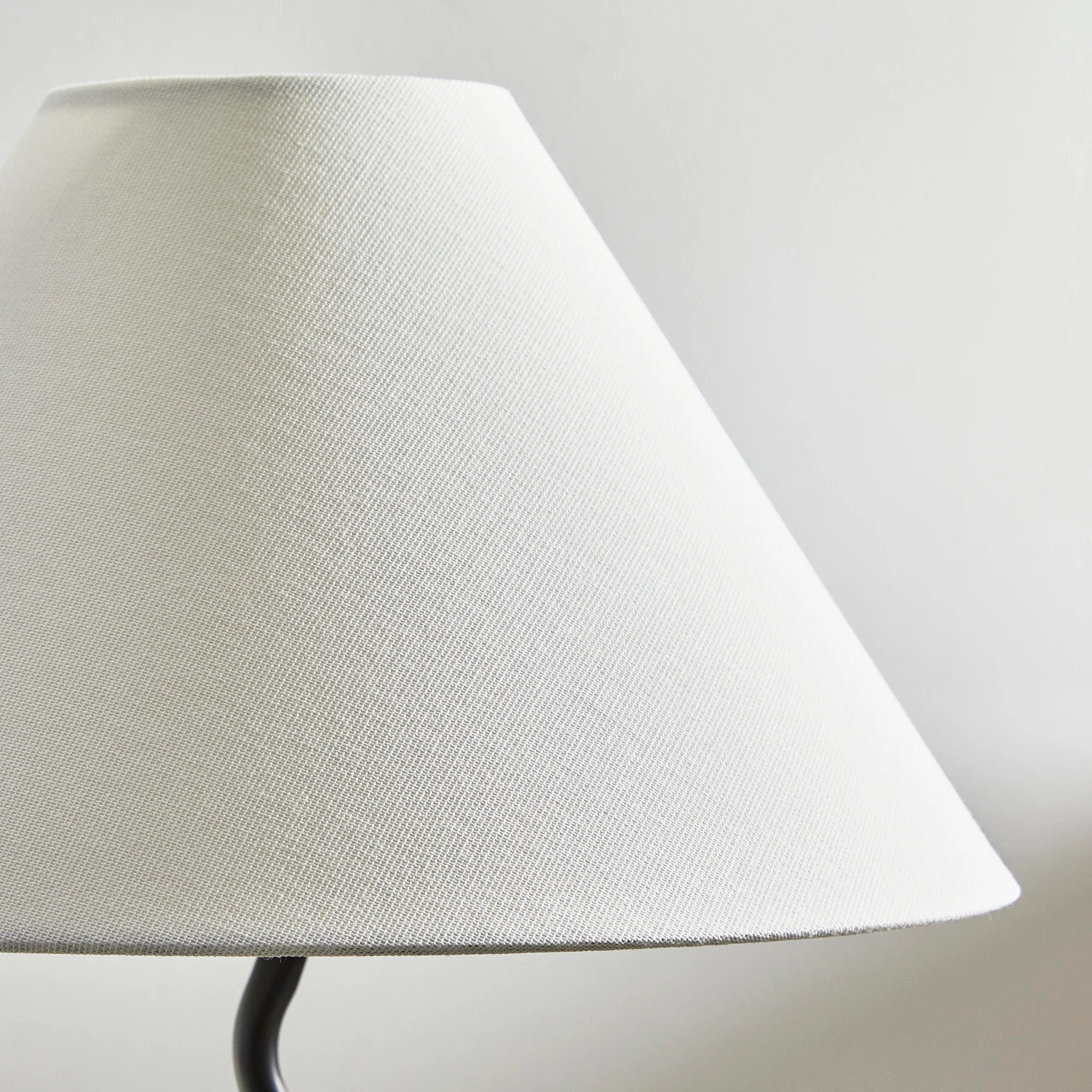 Lulu Squiggle Table Lamp Black - Image 5
