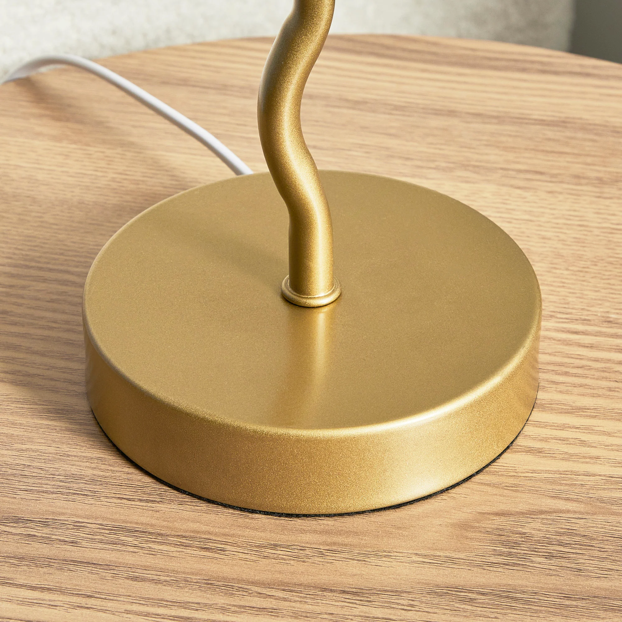 Lulu Squiggle Table Lamp Gold - Image 7