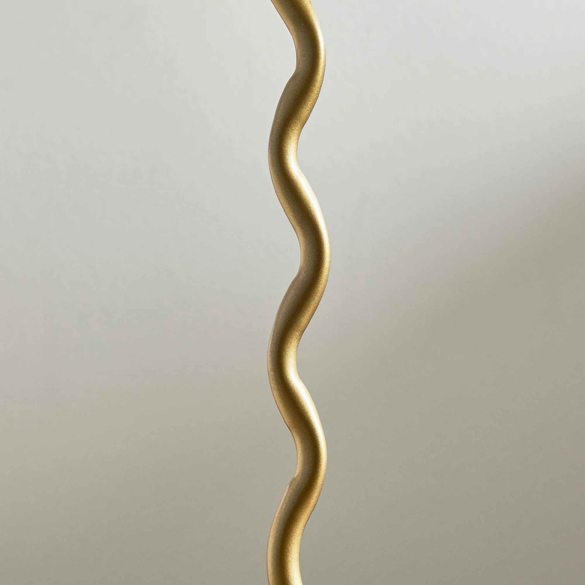 Lulu Squiggle Table Lamp Gold (Set of 2) - Image 7