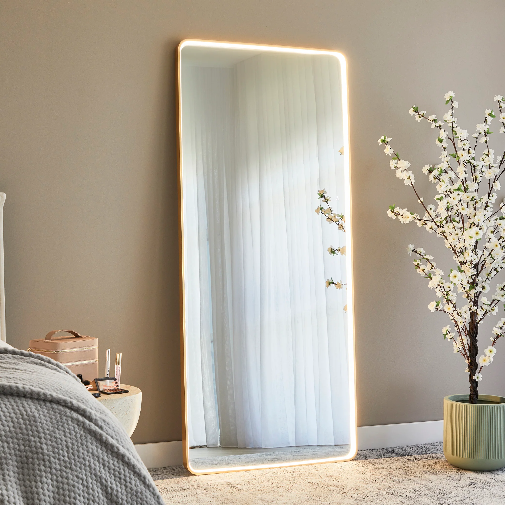 Luna 180cm Rectangle Front Illuminated Mirror Gold - Image 8