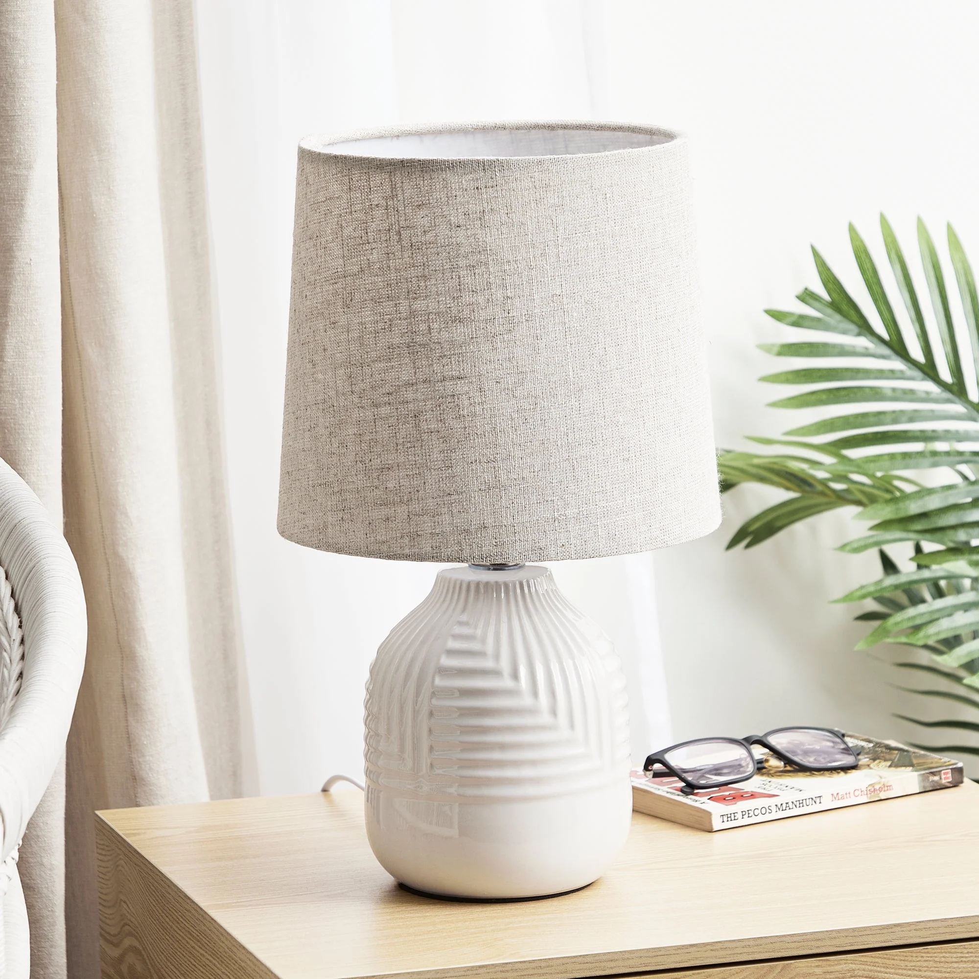 Maze Modern Ceramic Table Lamp White - Image 2