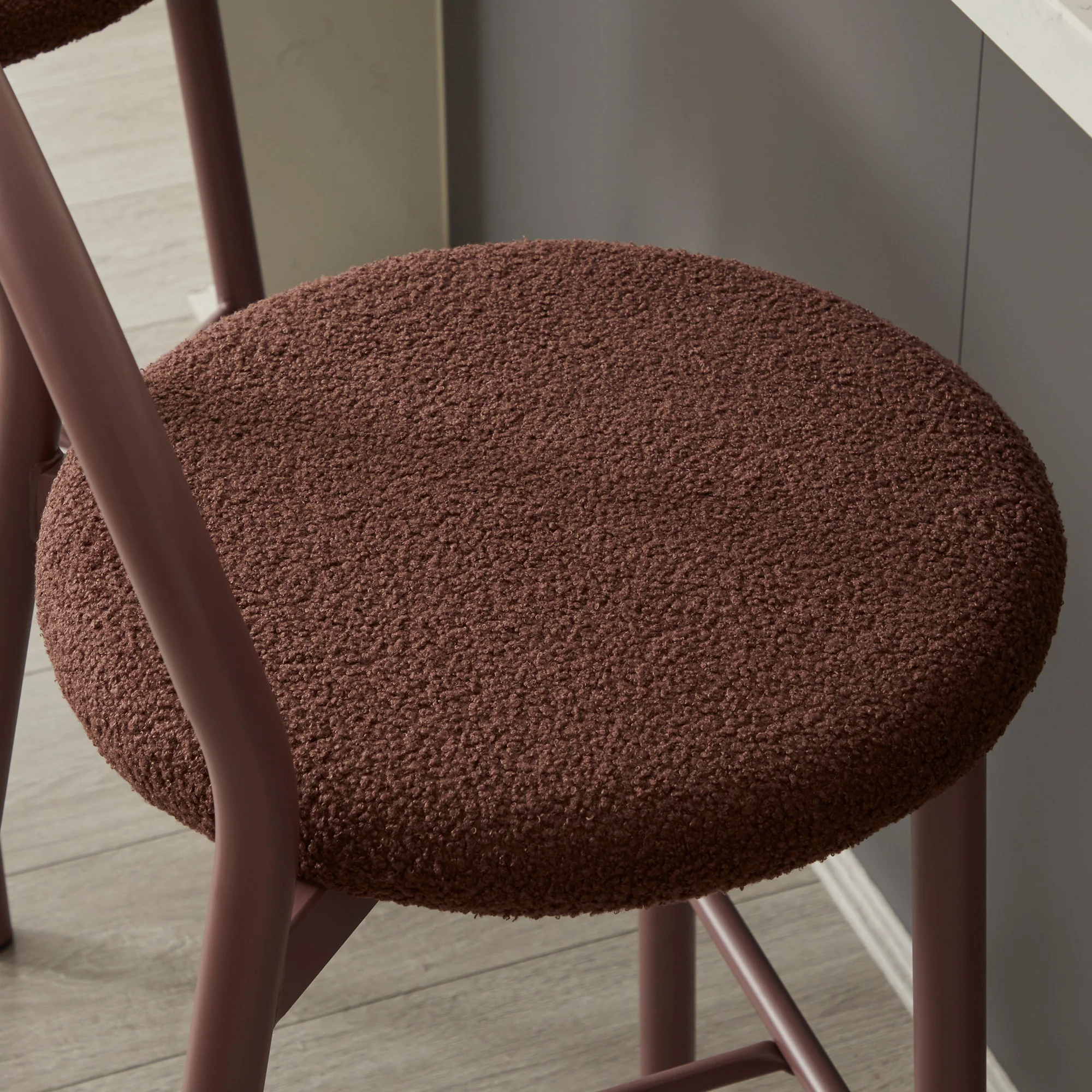 Newport Set of 2 Barstools Claret - Image 4