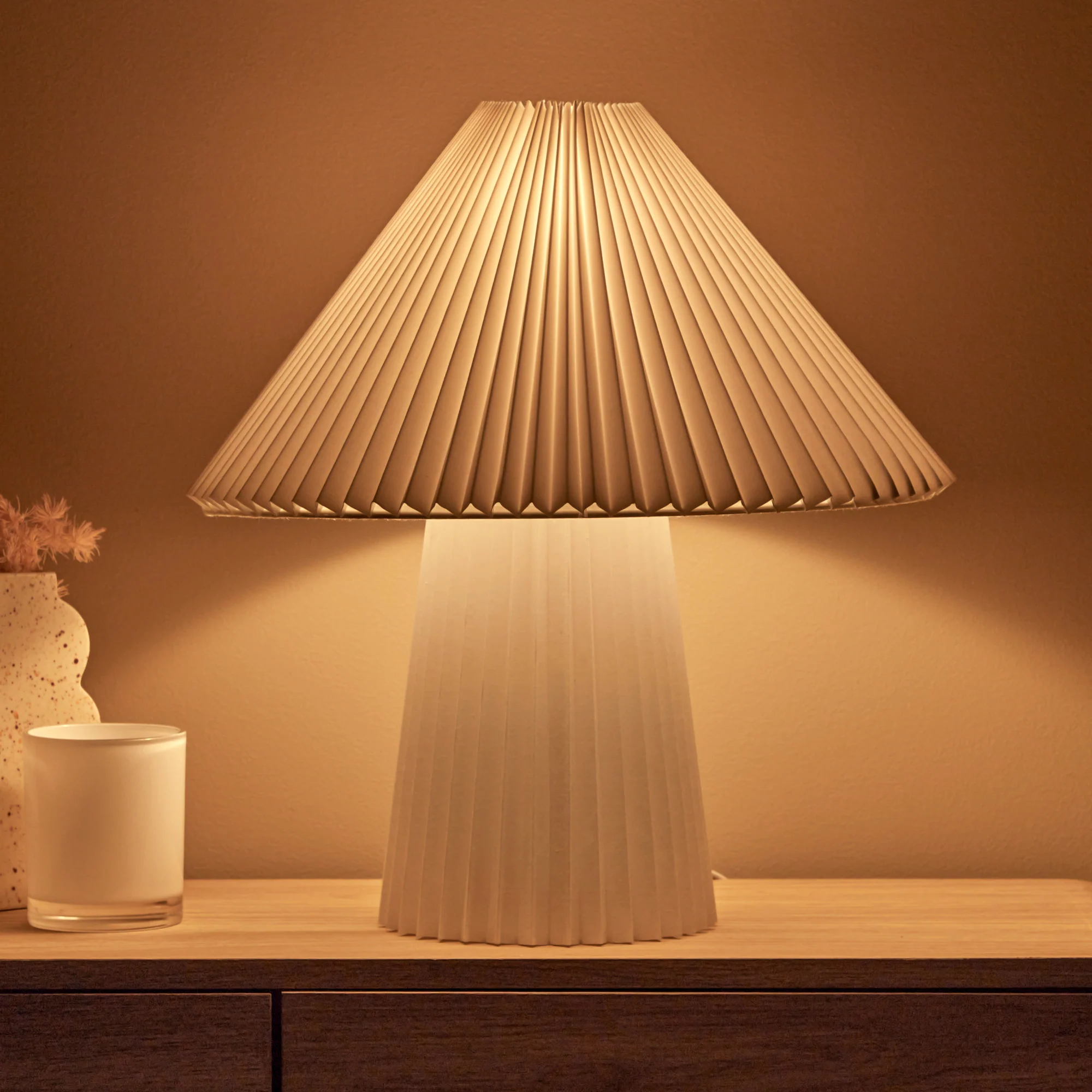 Noa Table Lamp White - Image 4