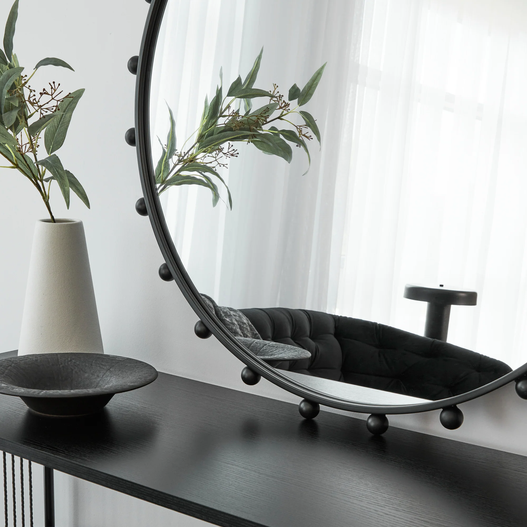 Orbit Sphere 90cm Round Mirror Black - Image 4
