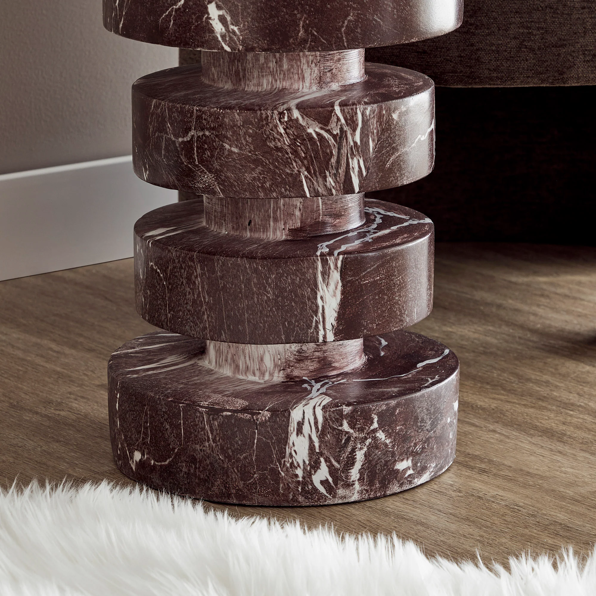 Parker Marble Look Plinth Red - Image 5