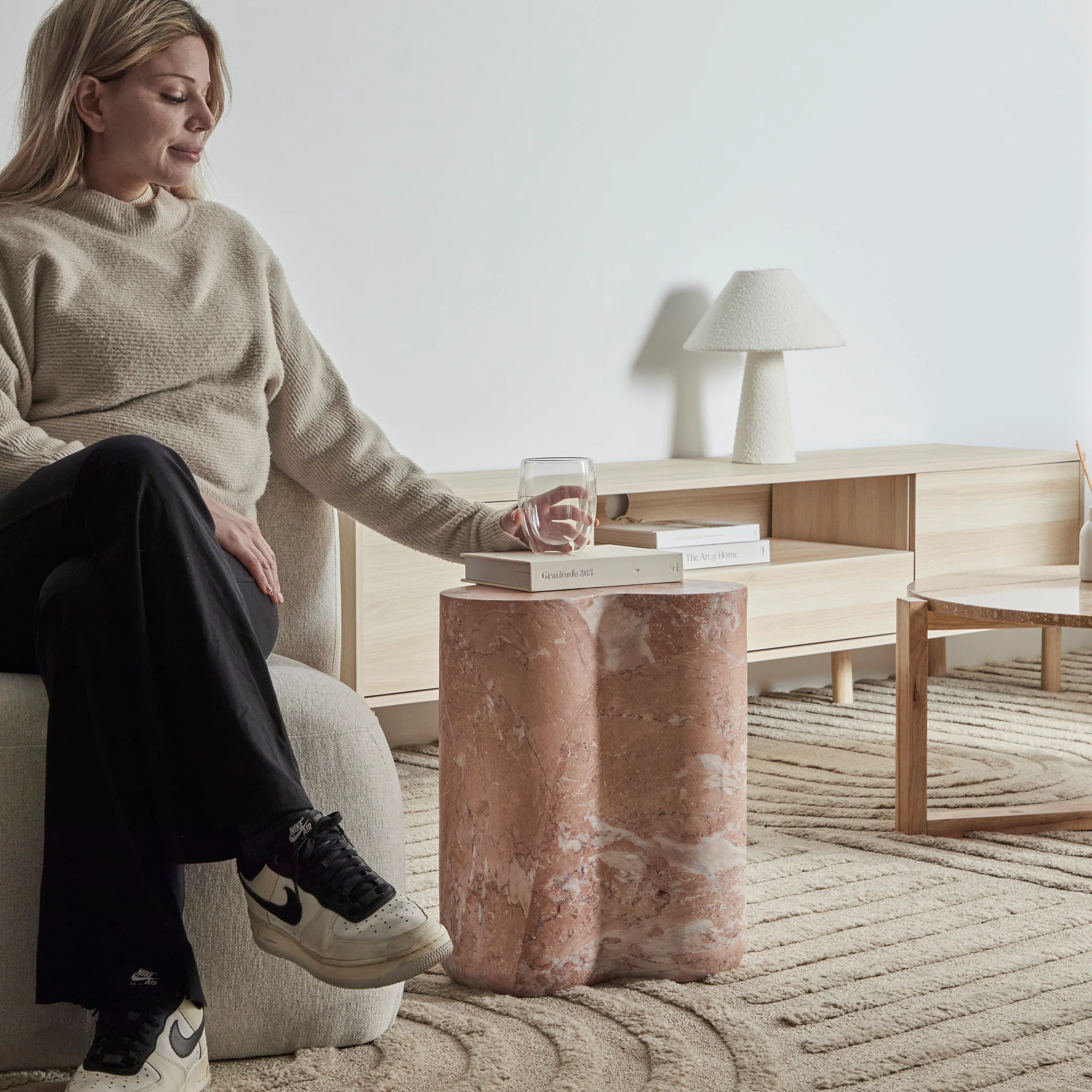 Poppy MgO Side Table Tea Rose Marble Look - Image 6