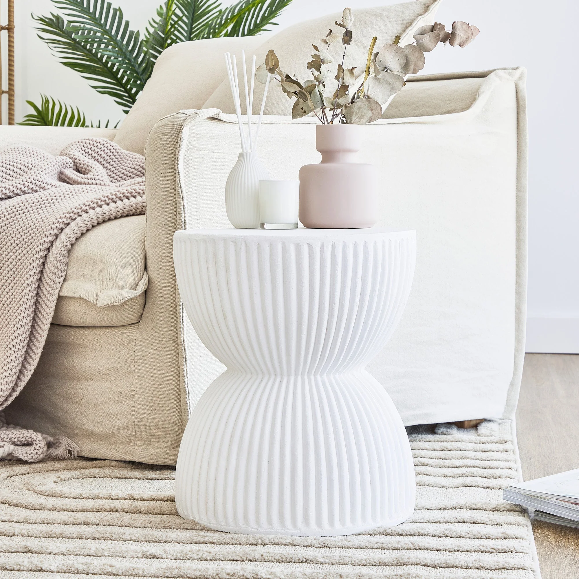 Saluzzo MgO Side Table White - Image 7