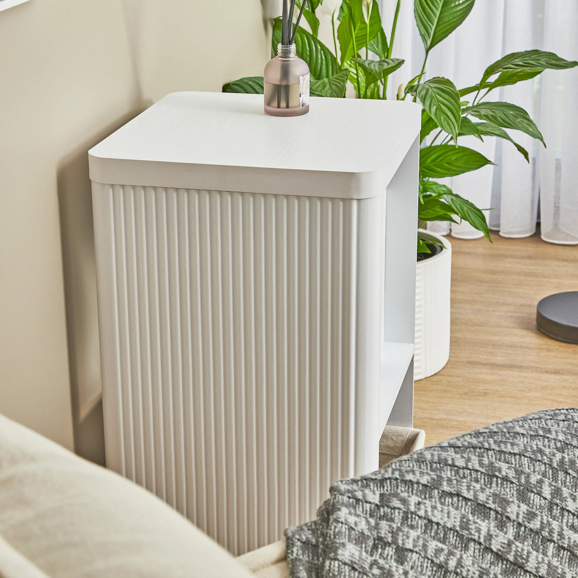 Sierra 2 Cube Shelf in White - Image 7