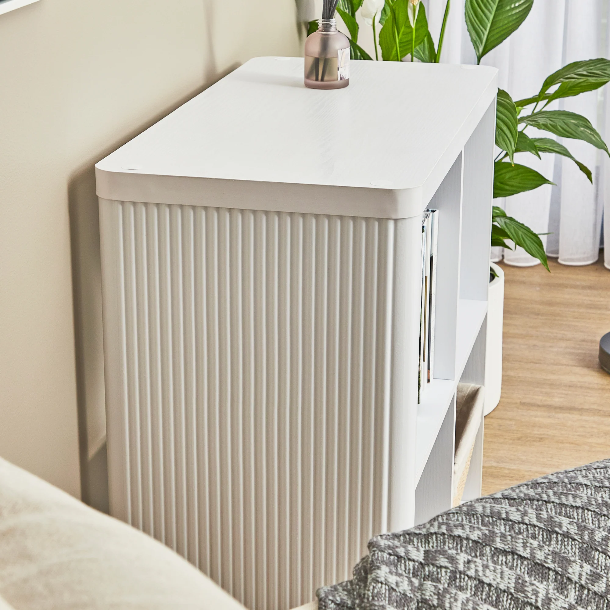 Sierra  4 Cube Shelf in White - Image 8