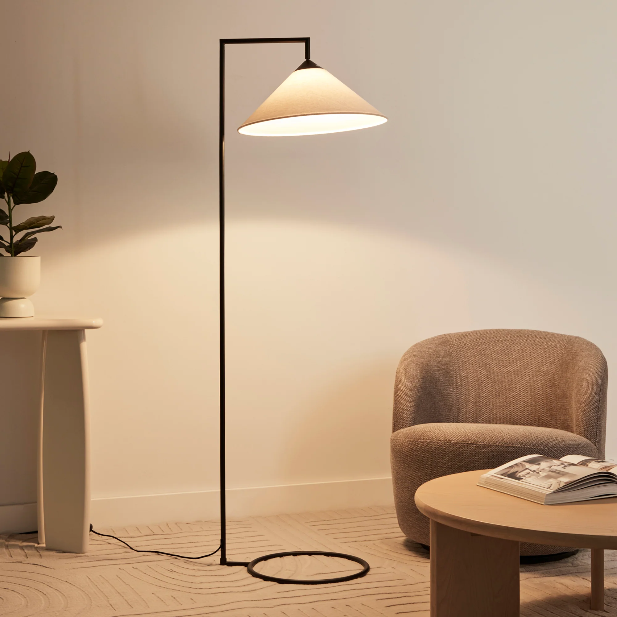 Weston Floor Lamp Black - Image 6