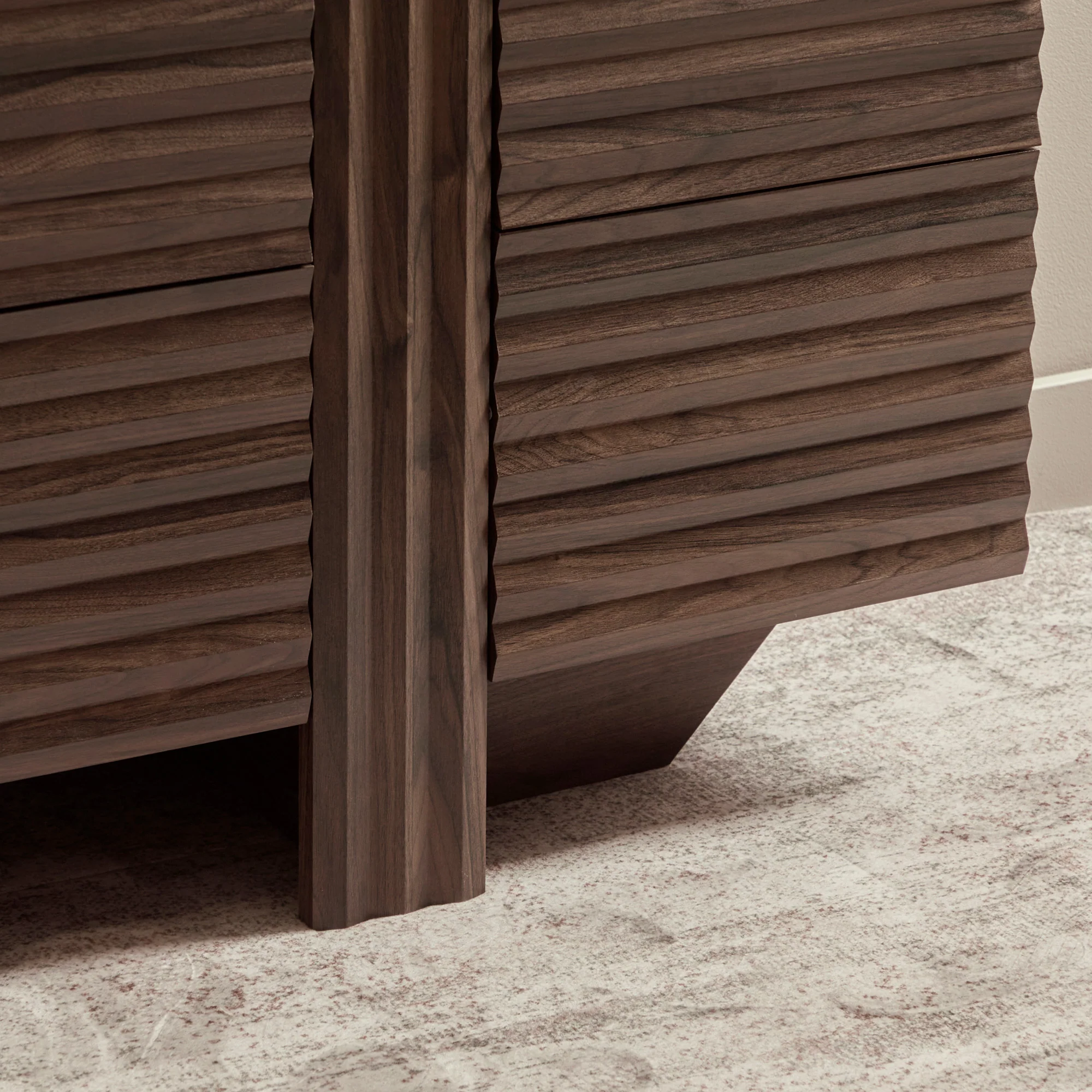 Wilson Chest of 6 Drawers Walnut - Image 7