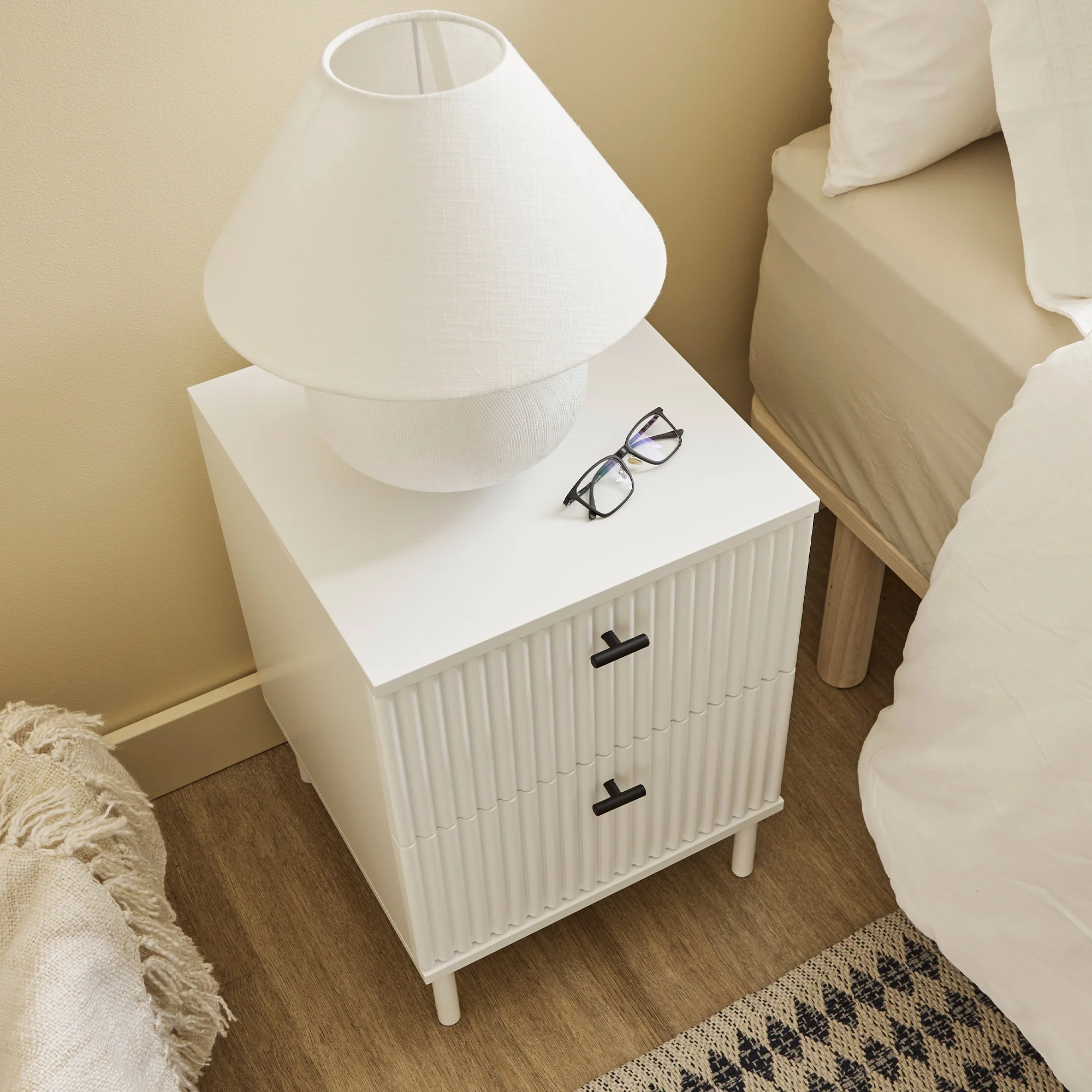 Winnie Ripple 2 Drawer Bedside Table White - Image 7