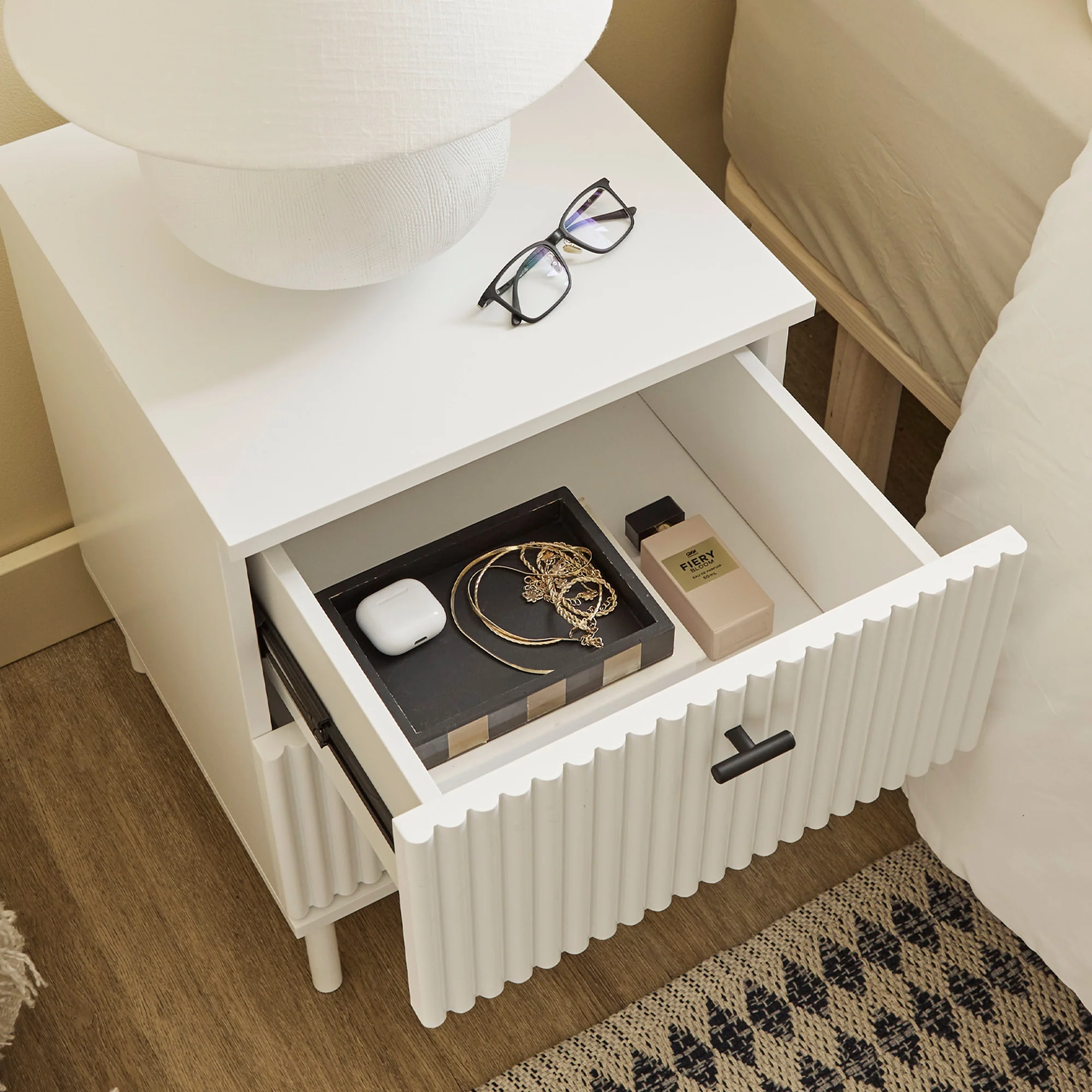 Winnie Ripple 2 Drawer Bedside Table White - Image 8