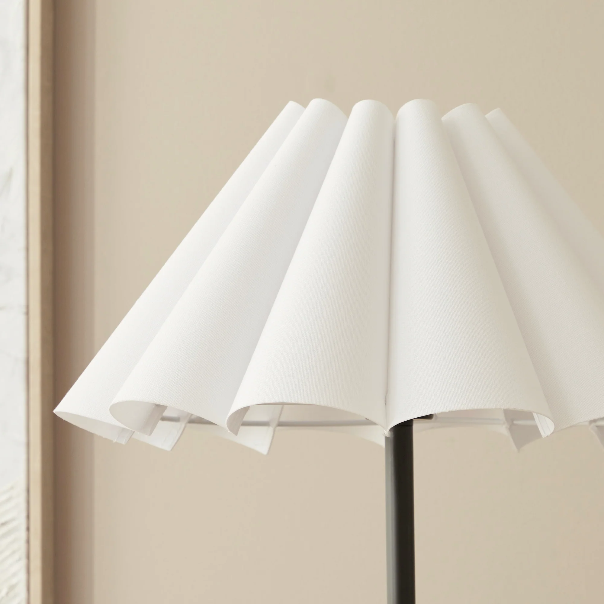 Zola Floor Lamp Black - Image 5